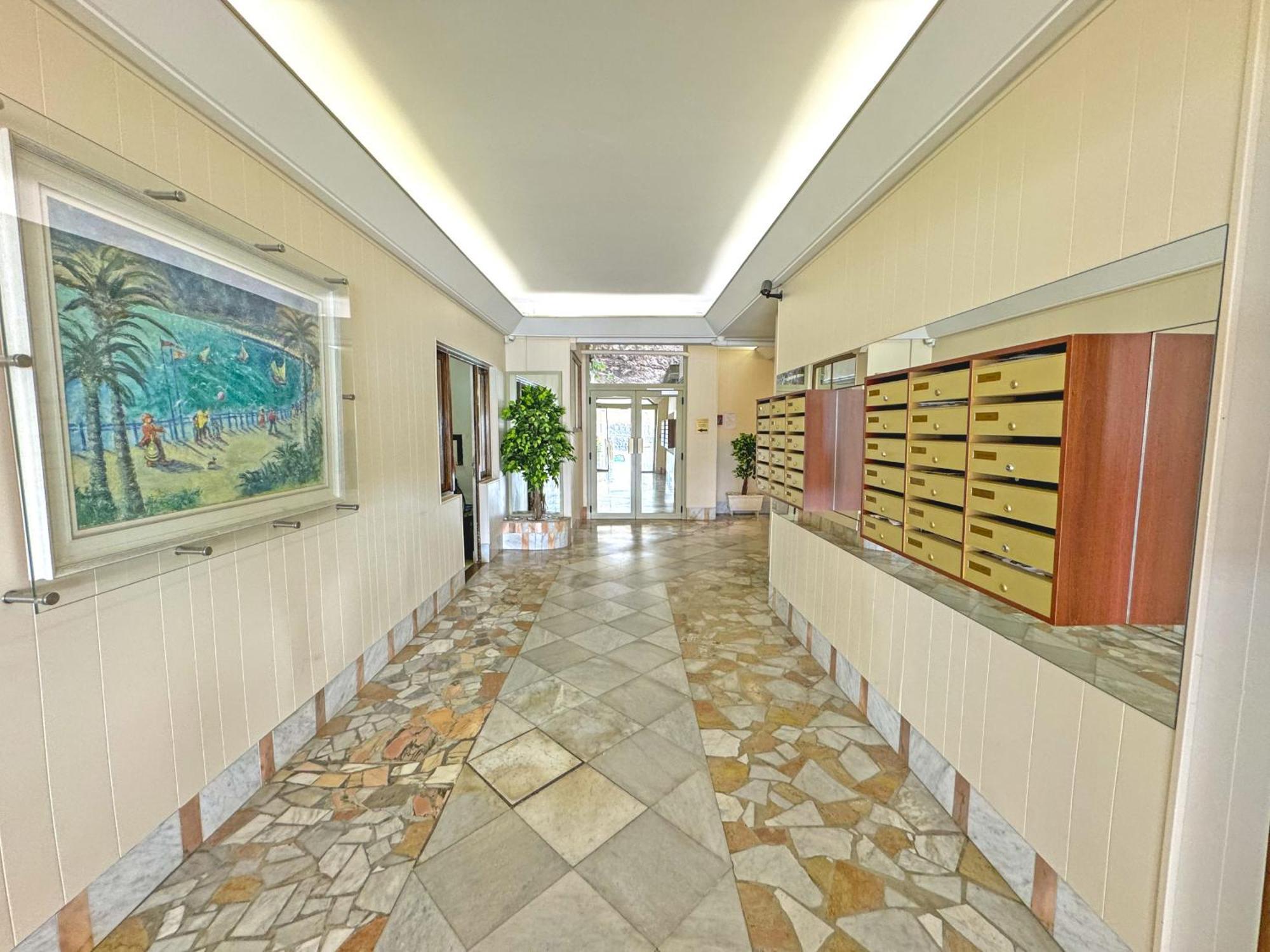 Promenade Holiday - Rocamare Promenade นีซ ภายนอก รูปภาพ